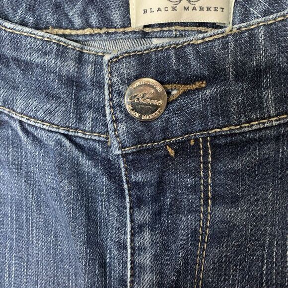 WHBM Jeans Women's Size 2 Signature Blanc Sculpting Blue Mid-Rise Flare Bootcut - Picture 4 of 8